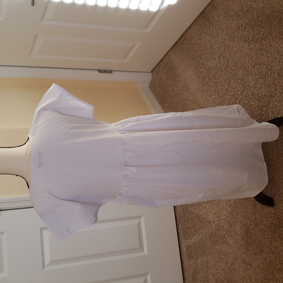 NWOT White Dress - Picture 5 of 9